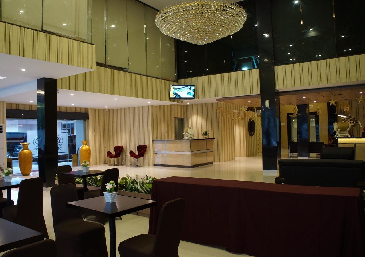 Lj Hotel Medan Extérieur photo