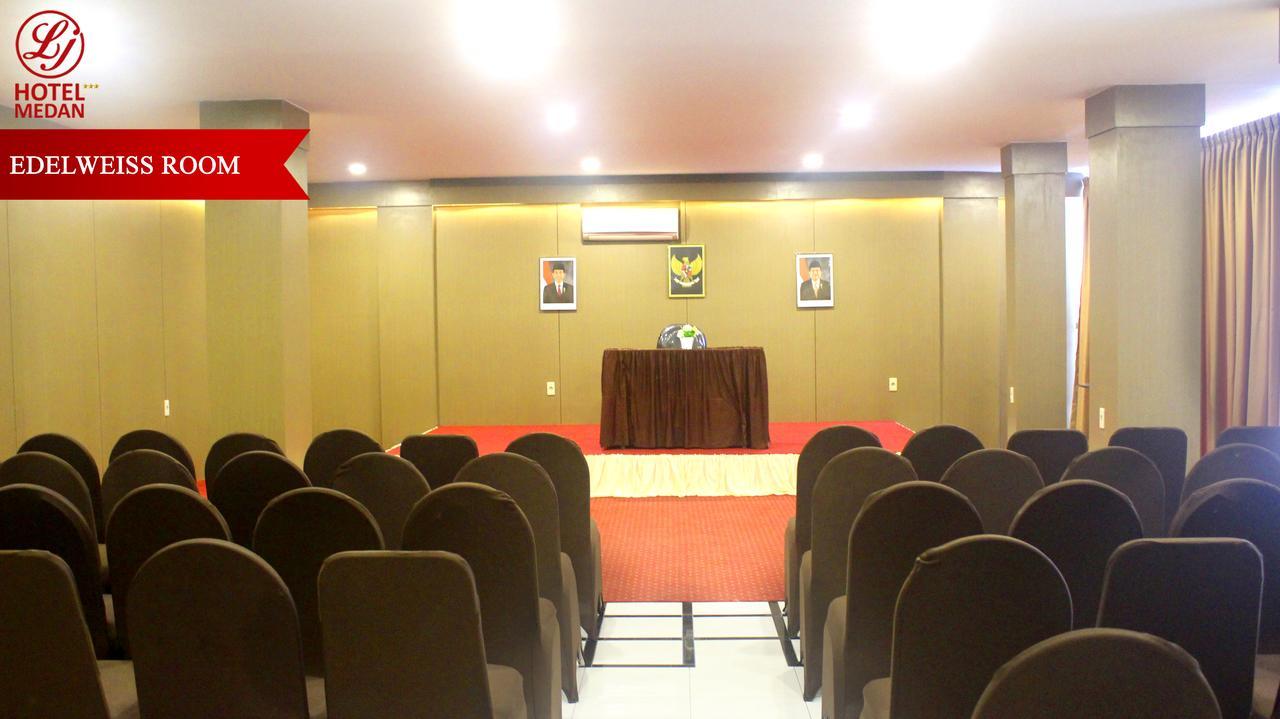 Lj Hotel Medan Extérieur photo